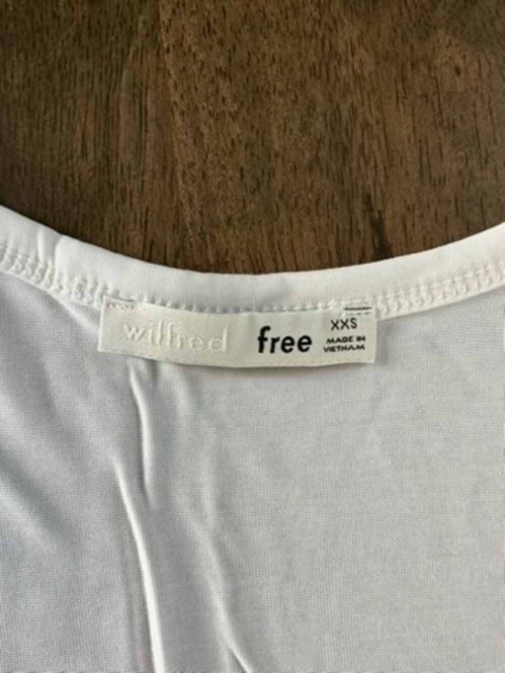 Wilfred Free by Aritzia White Scoop Neck Tee Size XXS - Picture 3 of 4